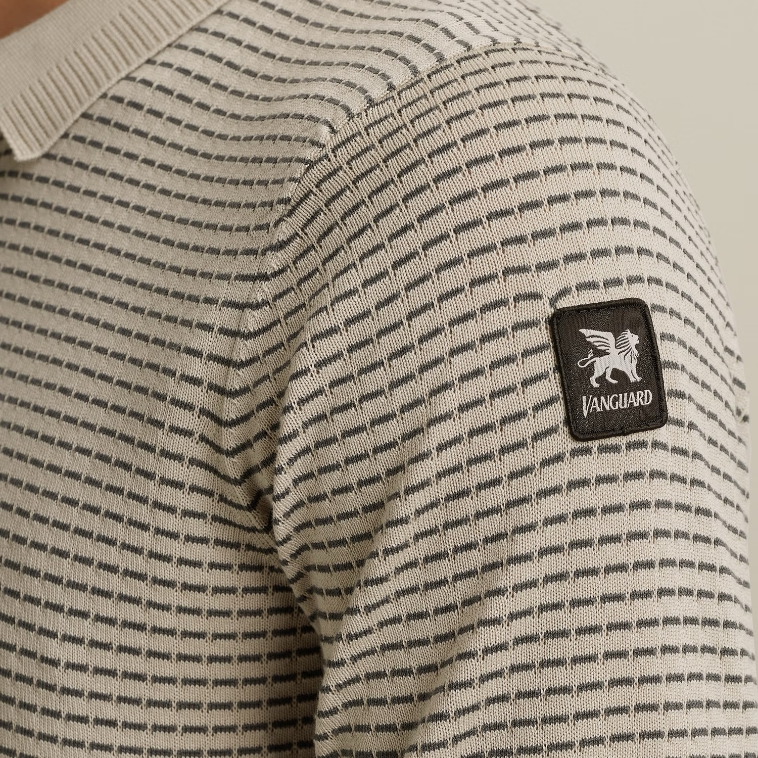 Vanguard Jacquard Polo Beige met Blauwe Streep